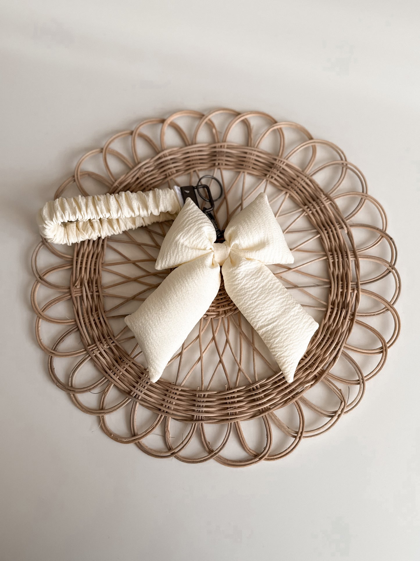 Scrunchie Wristlet puffy Bow Keychain