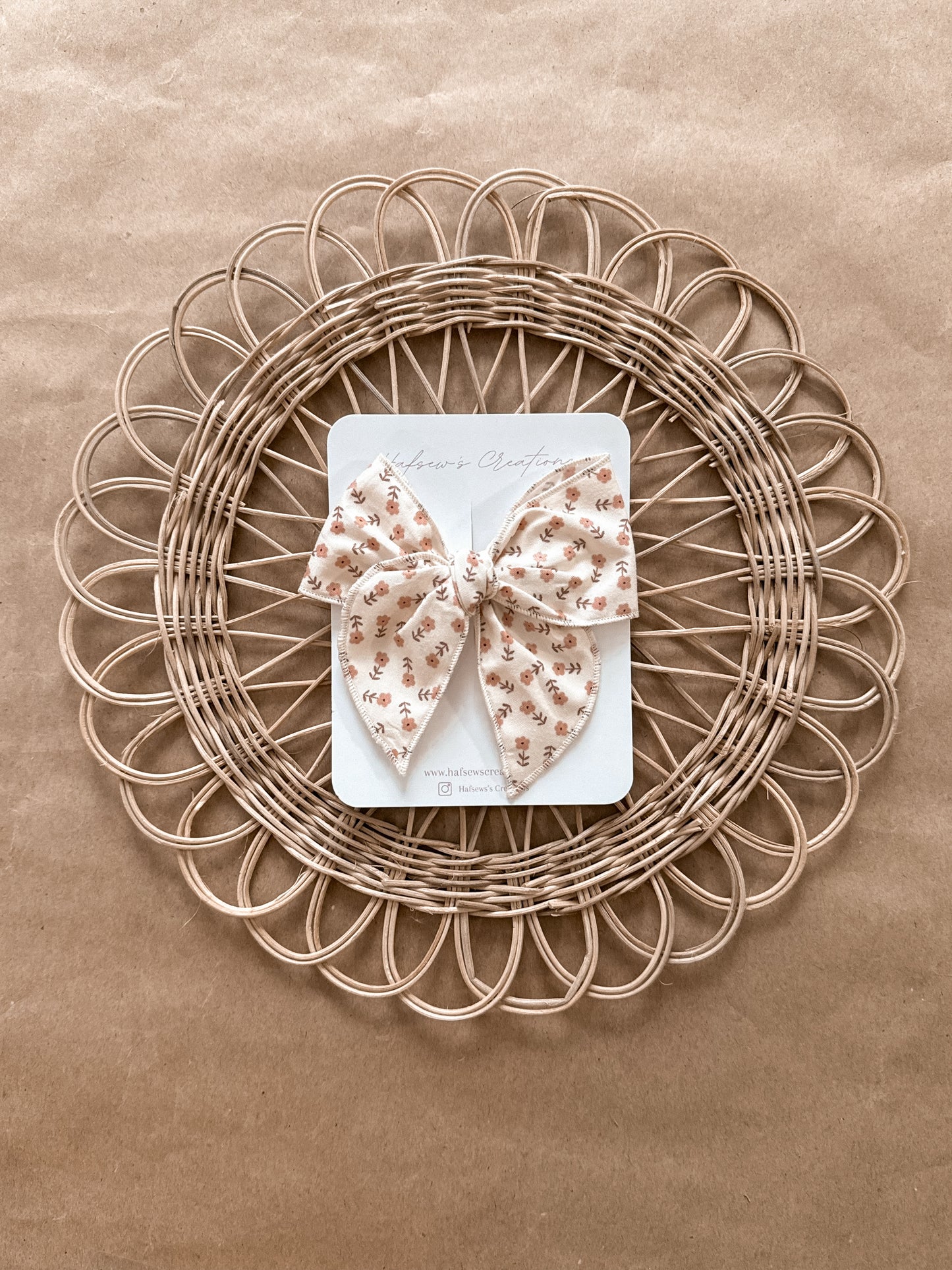 Neutral fable hair bow