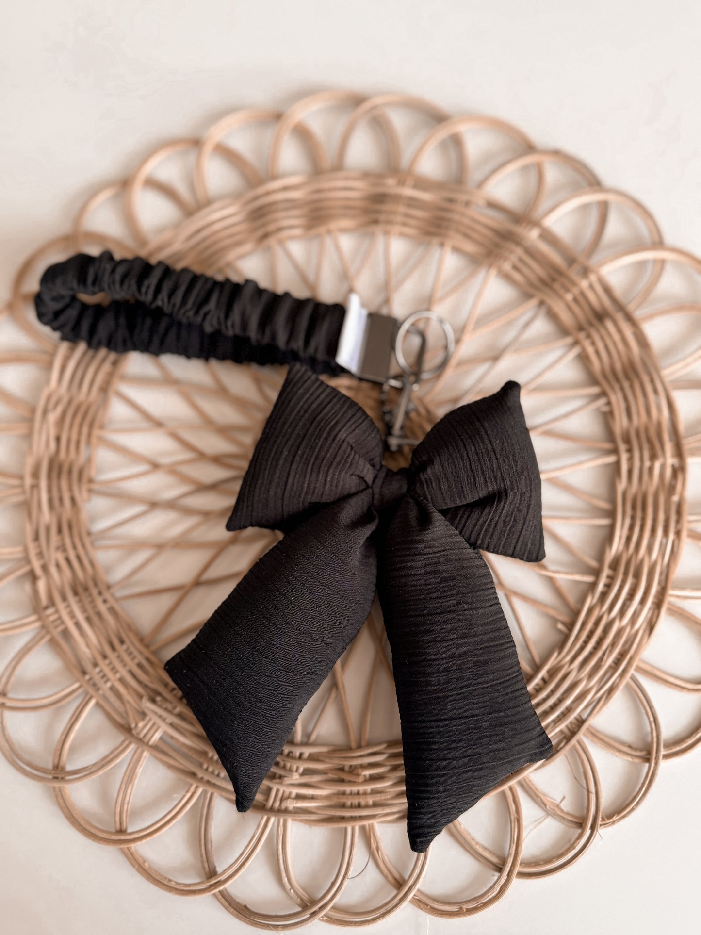 Scrunchie Wristlet puffy Bow Keychain