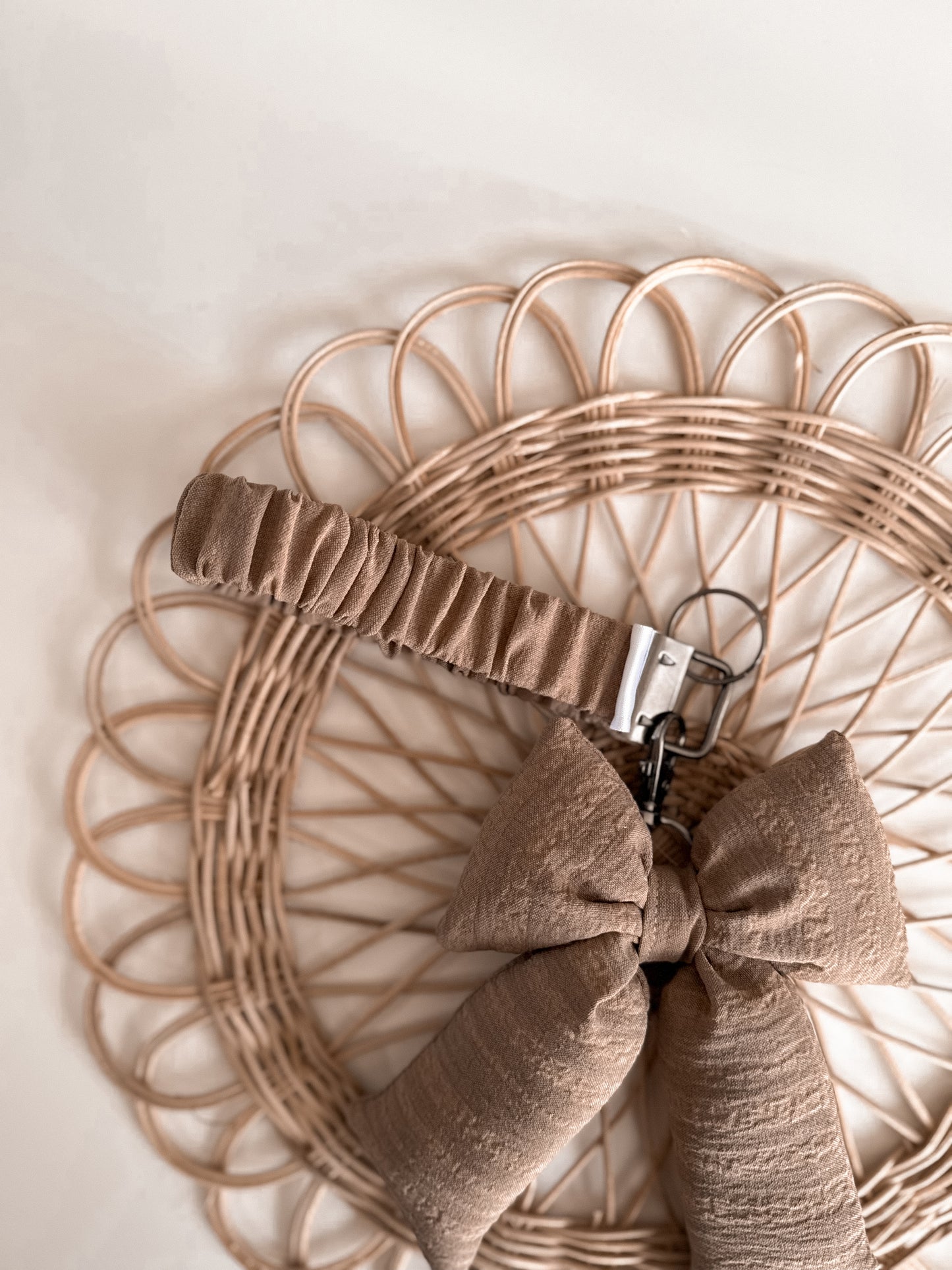 Scrunchie Wristlet puffy Bow Keychain