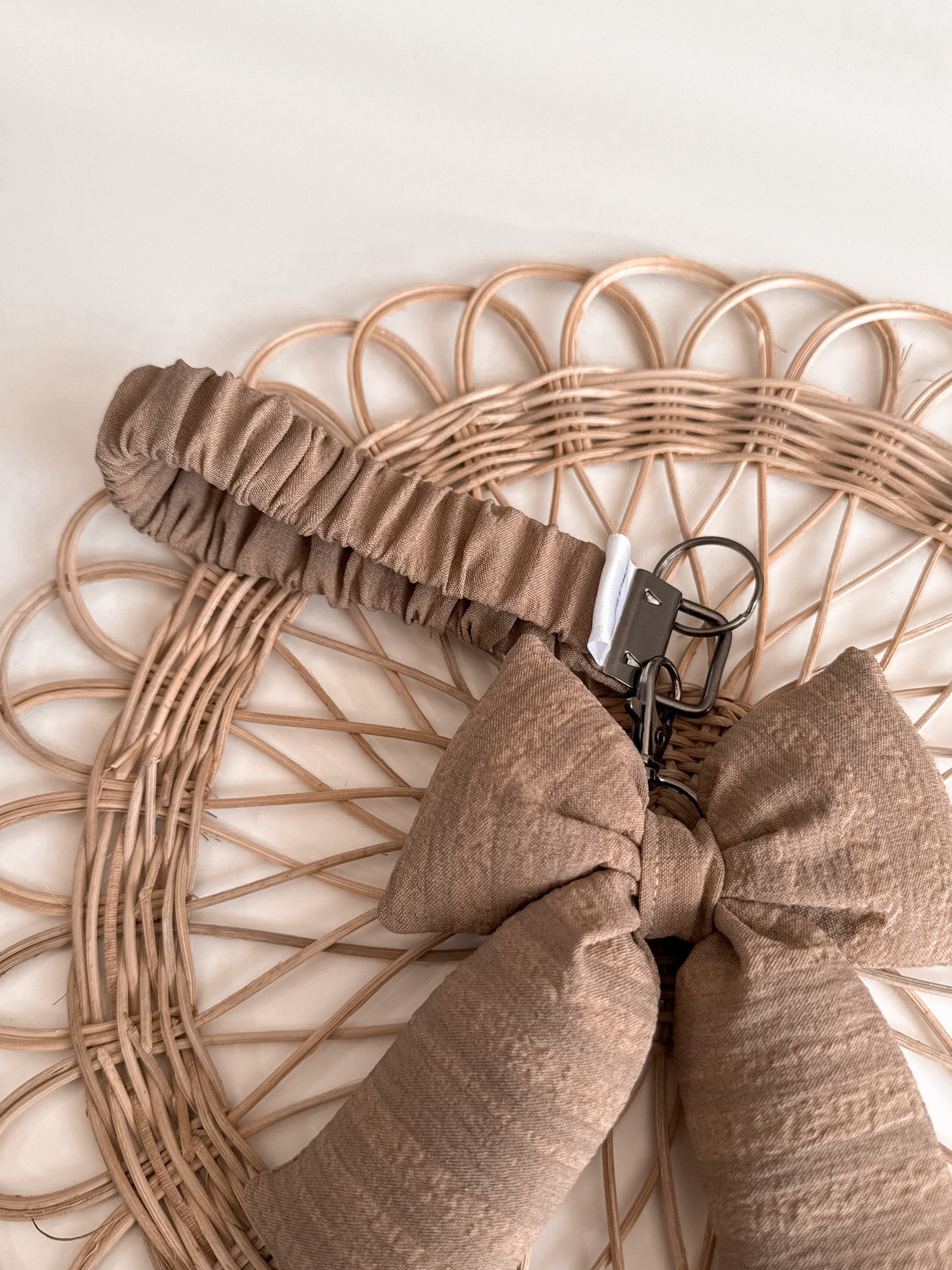 Scrunchie Wristlet puffy Bow Keychain