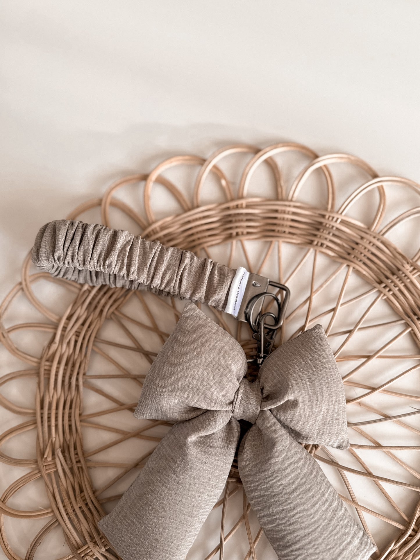 Scrunchie Wristlet puffy Bow Keychain