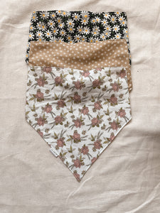 Triangle scrunchie hair bandana