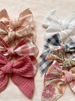 Load image into Gallery viewer, Summer colours Lylas Bows
