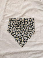 Load image into Gallery viewer, Triangle scrunchie hair bandana
