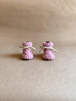 Load image into Gallery viewer, Chunky Crochet Booties
