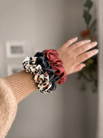 Load image into Gallery viewer, Satin scrunchies
