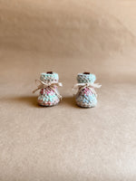 Load image into Gallery viewer, Chunky Crochet Booties
