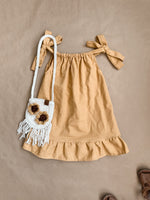 Load image into Gallery viewer, Lyla’s Sun Flower Purse
